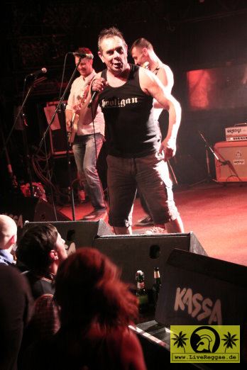 Mark Foggo (NL) meets The Hotknives - It-s Skatime, Kassablanca Jena - 29. Oktober 2011 (15).JPG
